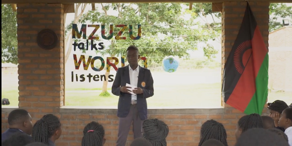 <a href="/XtalksOrg/">XtalksWORLDlistens</a> Presentation by a #Malawi student on how #oil should be handled in their country #dontmiss Buried Treasure and No Spade. bit.ly/3xFvVdc <a href="/PlanetClassroom/">Planet Classroom</a> #youtube #ecofriendly #carbonemissions