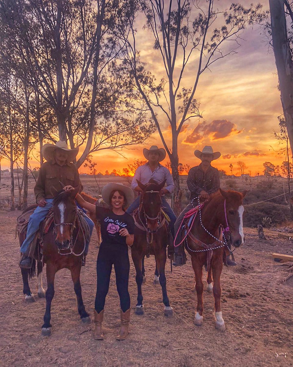 ESTA NOCHE A LAS 21:30h #ViajerosMexico 🇮🇹 Un programa que grabamos en 3 días porque el 14 de Marzo del 2020,en plena grabación, me avisaron que tenía que volver a España sin imaginar lo que íbamos a vivir luego. Qué se emita hoy es todo un logro <a href="/viajeroscuatro/">Viajeros Cuatro</a> <a href="/cuatro/">Cuatro</a>