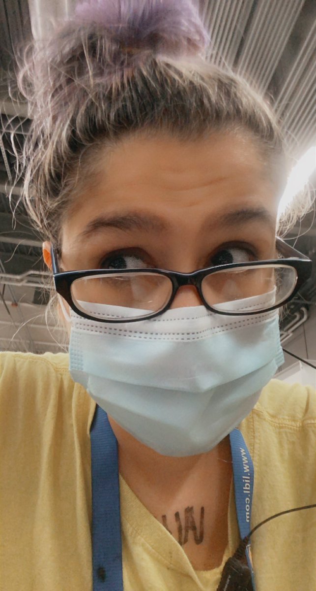 itsBubbleTee's tweet image. Do I really want bangs and an undercut, or is it just the mental illness being loud again? #haircut #whatcolornext #SmallStreamerCommunity #bipolardisorder