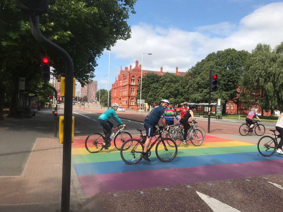 🏳️‍🌈 To co-incide with Manchester Pride, today <a href="/TrekBikes/">Trek Bicycle</a> hosted an inclusive Pride Ride with support from PRiDE OUT Ride Captains. 

We visited ten places of LGBTQIA+ significance around #Manchester; it was a great event!