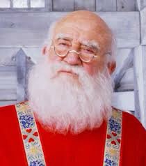criswinter412's tweet image. So sad to hear that we have lost iconic actor Ed Asner.  Whether it was Lou Grant on the Mary Tyler Moore Show, Lou Grant, his voice over work as Carl Fredricksen, in one of my favorite animated movies “Up” Santa Claus in the Christmas favorite “Elf”- Ed was 91!
#edasner #RIPEd