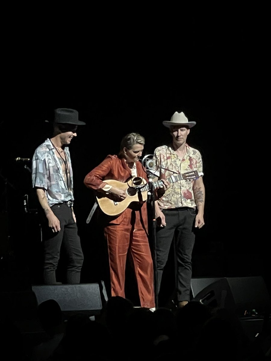 betweenmytweets's tweet photo. The amazing @brandicarlile at @Wolf_Trap 😍 https://t.co/MQJilInPRz
