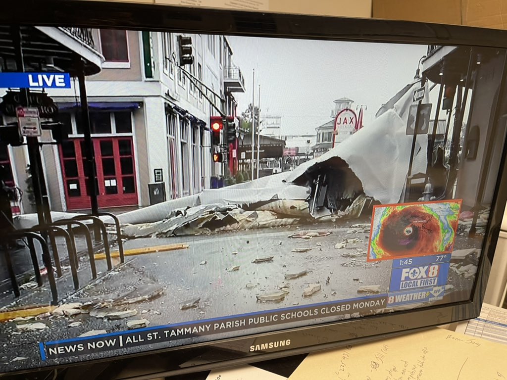 Roof down on Toulouse and Decatur in the French Quarter