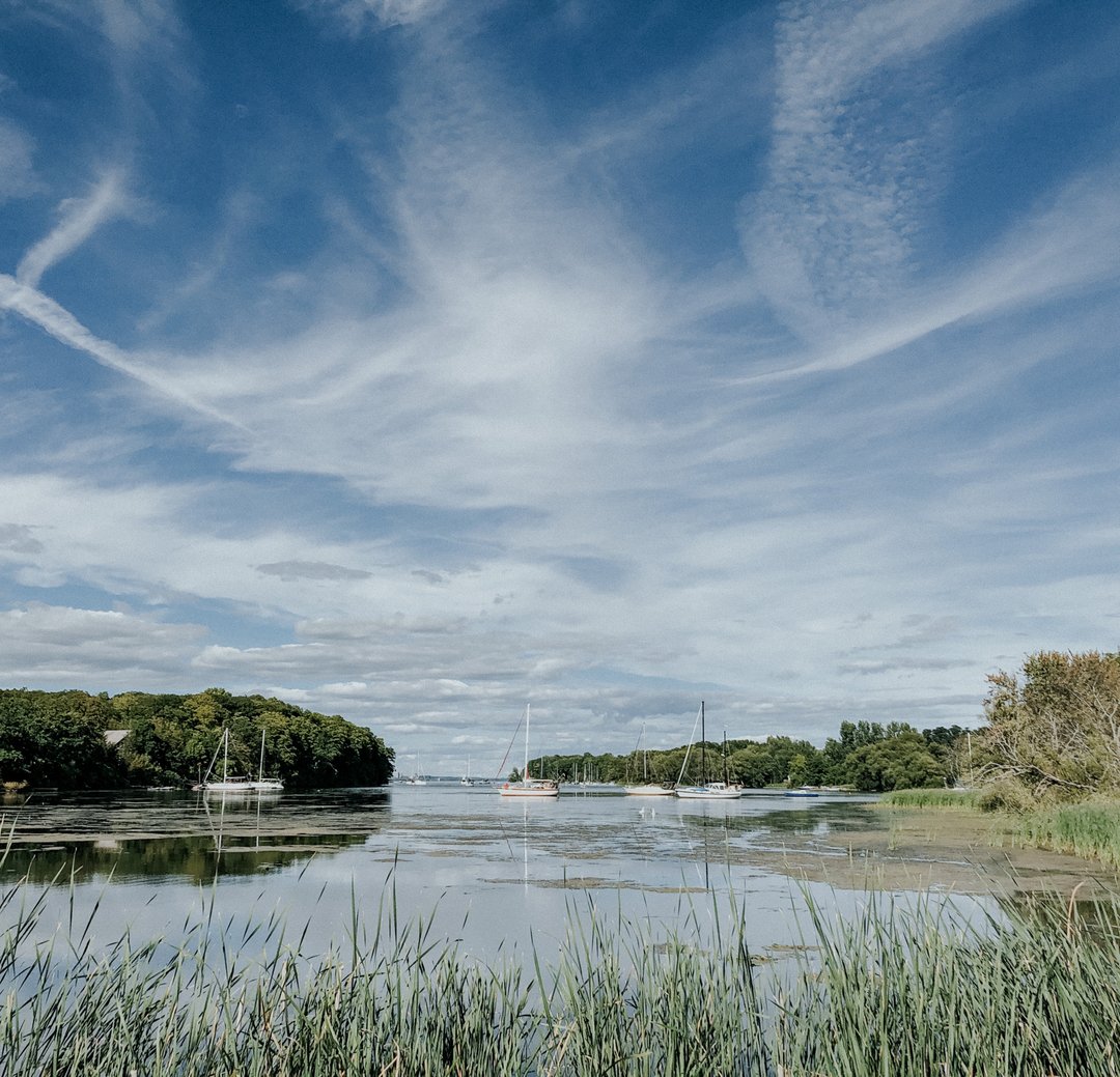 alexmooregibson's tweet image. Those clouds. Whispering memories of summers past.

•
•
 #artcollection #collectiondrop #collectionrelease #artcollectionrelease #summercollection #canadianartcollection #canadianartist #canadianart #hamontart #hamontartist #pecart #pecartist #pecartscene #pecinspired #canadi