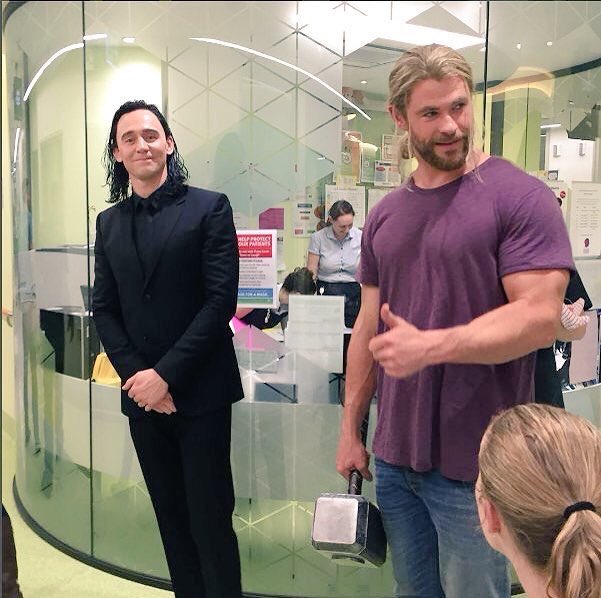 RT @syllviesdagger: loki and thor in the waiting room of the hospital while sylvie is delivering the baby https://t.co/ulBNbkp6C0