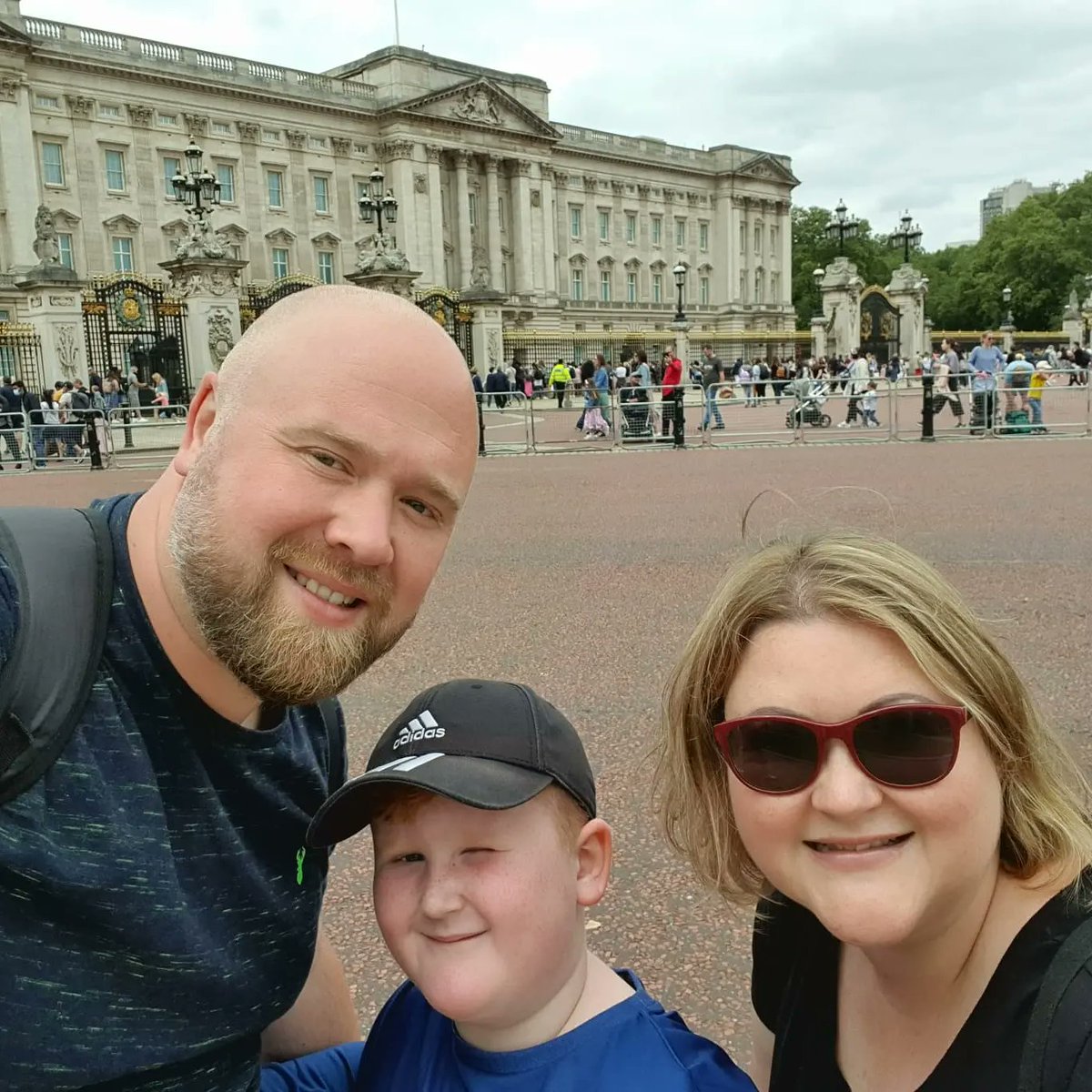 After an absolutely dreadful week at <a href="/Butlins/">Butlin's</a> Minehead last week, we had a great day in London sight seeing today 🇬🇧🛥👑🥰