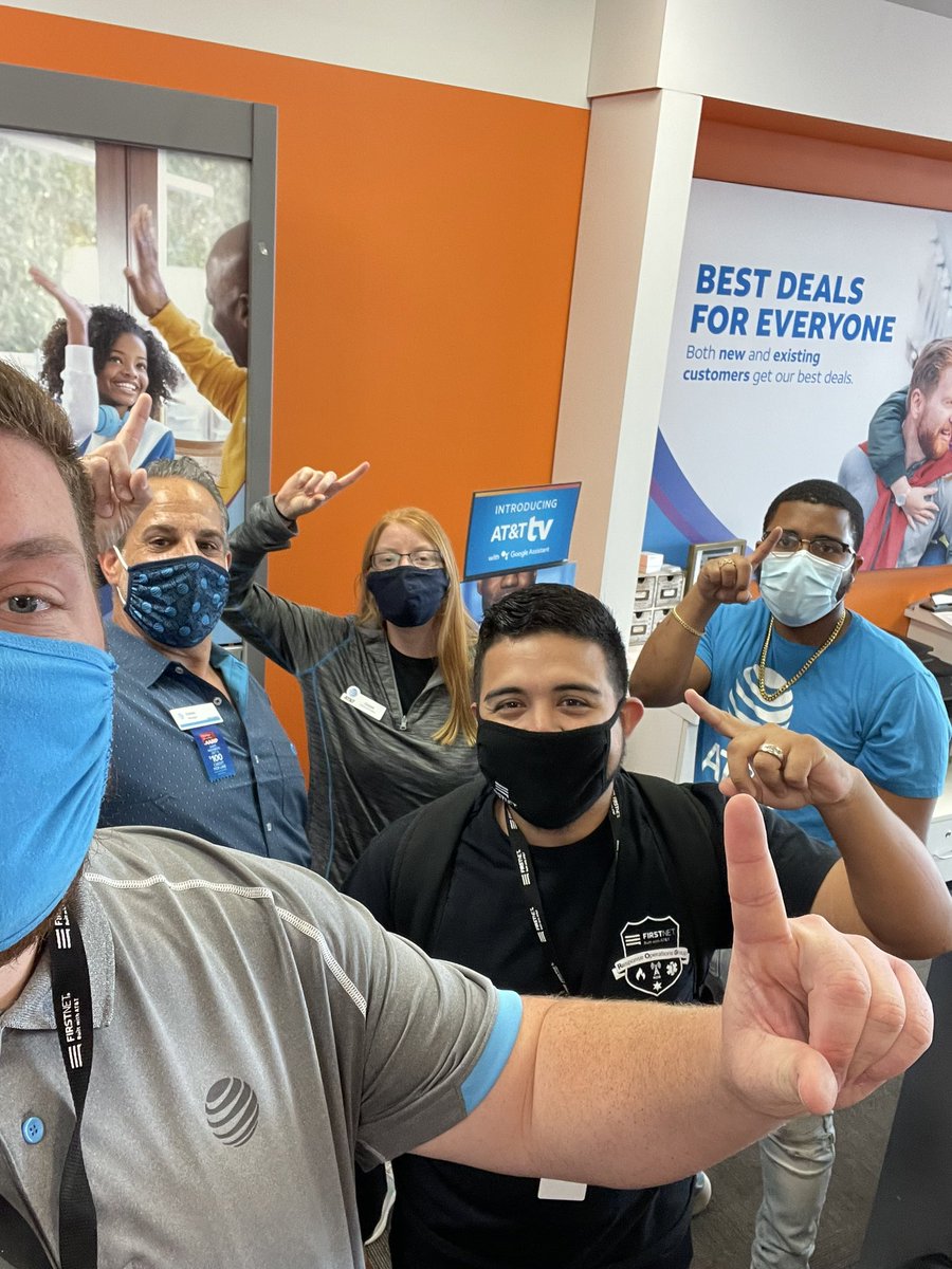 910BigDog's tweet photo. Skill building and game planning on some events with @jc241n and the Carolina Beach Prime location! #FirstNet #SignatureTeam @404girl @jerryfornwalt @DomDavis_ @nmvd1025 https://t.co/3sr8AtPMVv
