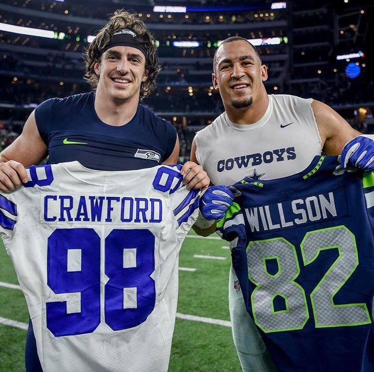 Just a couple kids from Canada 🇨🇦 that got to live out their <a href="/NFL/">NFL</a> dreams &amp; motivate an generation behind us to do the same! 🙌🏽Congrats on a great career <a href="/LWillson_82/">Luke Willson</a> ! We gotta run it back one more Windsor’s Finest for the city!!! 👐🏽 👀🤔 #Salute #Windsor #LaSalle #ontariocanada
