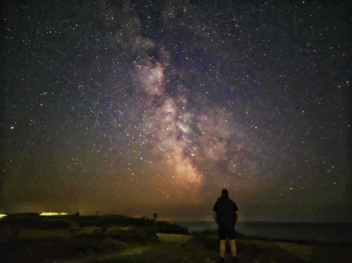 An image I took a few minutes ago on my mobile phone , edited using Lr