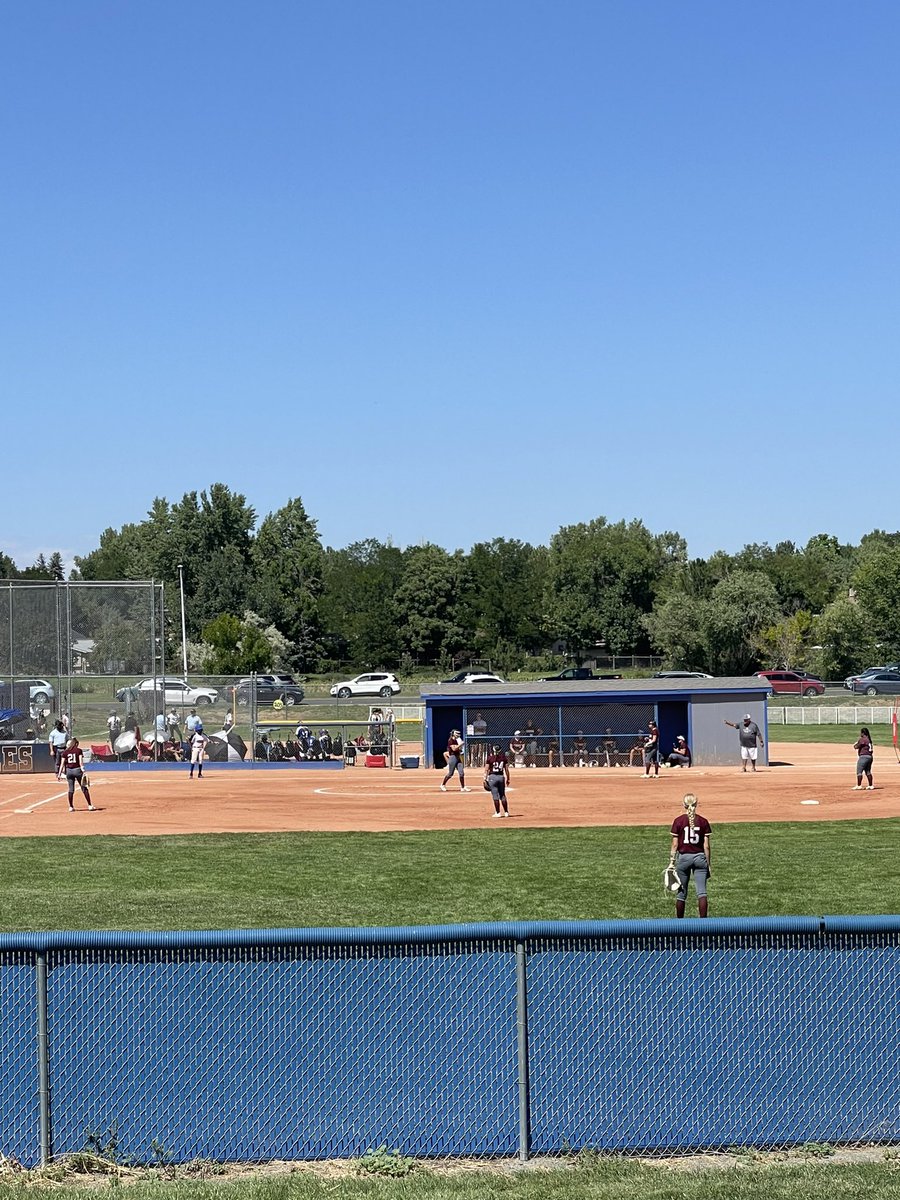 Wiz_rdAD's tweet image. Game day at the Broomfield/Erie Tournament. Wizards are up 8-0 in the 2nd playing the Farmers from Wheat Ridge HS #skowizards #copreps @wizardprincipal @CHSAA @gtribsports @ColoradoanSpts