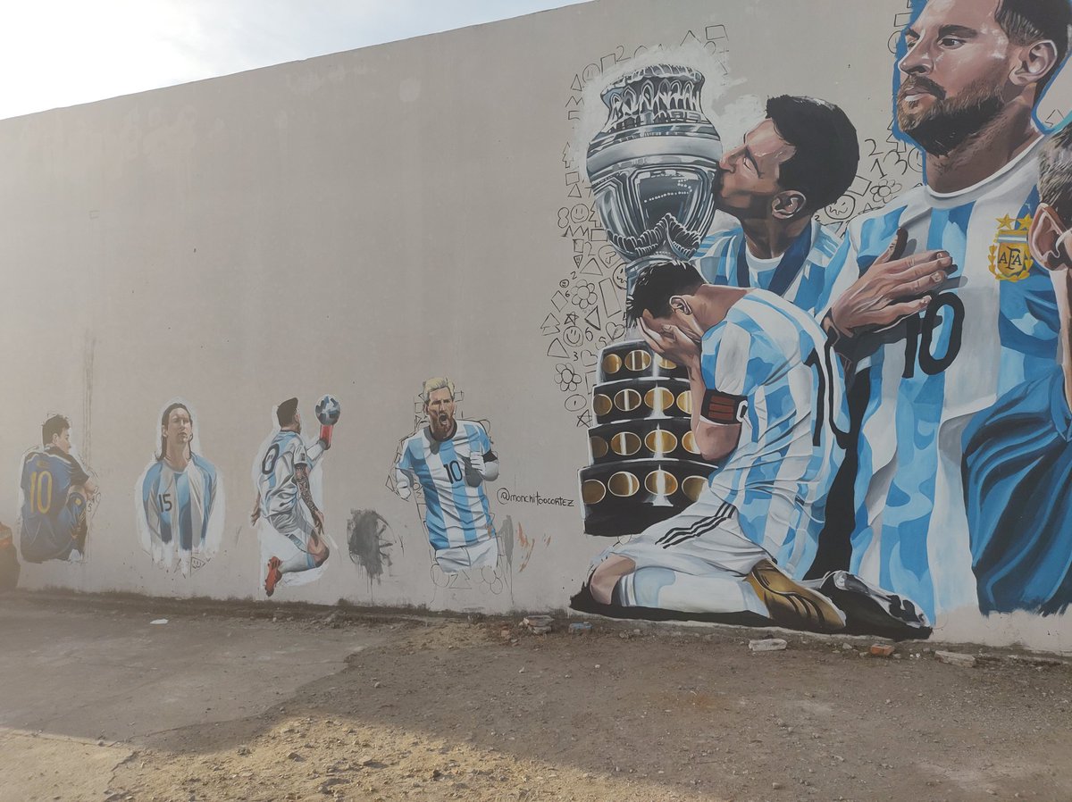 rodrigianinetti's tweet photo. Seguimos con #ViernesDeMural , con un RT ayudan muchísimo a qué se vea está locura de @Monchitoocortez https://t.co/YCUOR22uFe