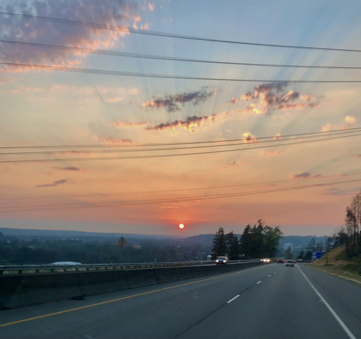 DubServices's tweet photo. With all the hustle, we still take time to reflect & appreciate. Captured on patrol @CityBonneyLake #trespassbusters #therealextrapatrol #wevegottheeye #communitypatrol #patrolking #patrolandmore #federalway #kentwa #auburnwa #tacoma #seattle #sumnerwa #fifewa #bonneylake https://t.co/mNLr7hPlR2