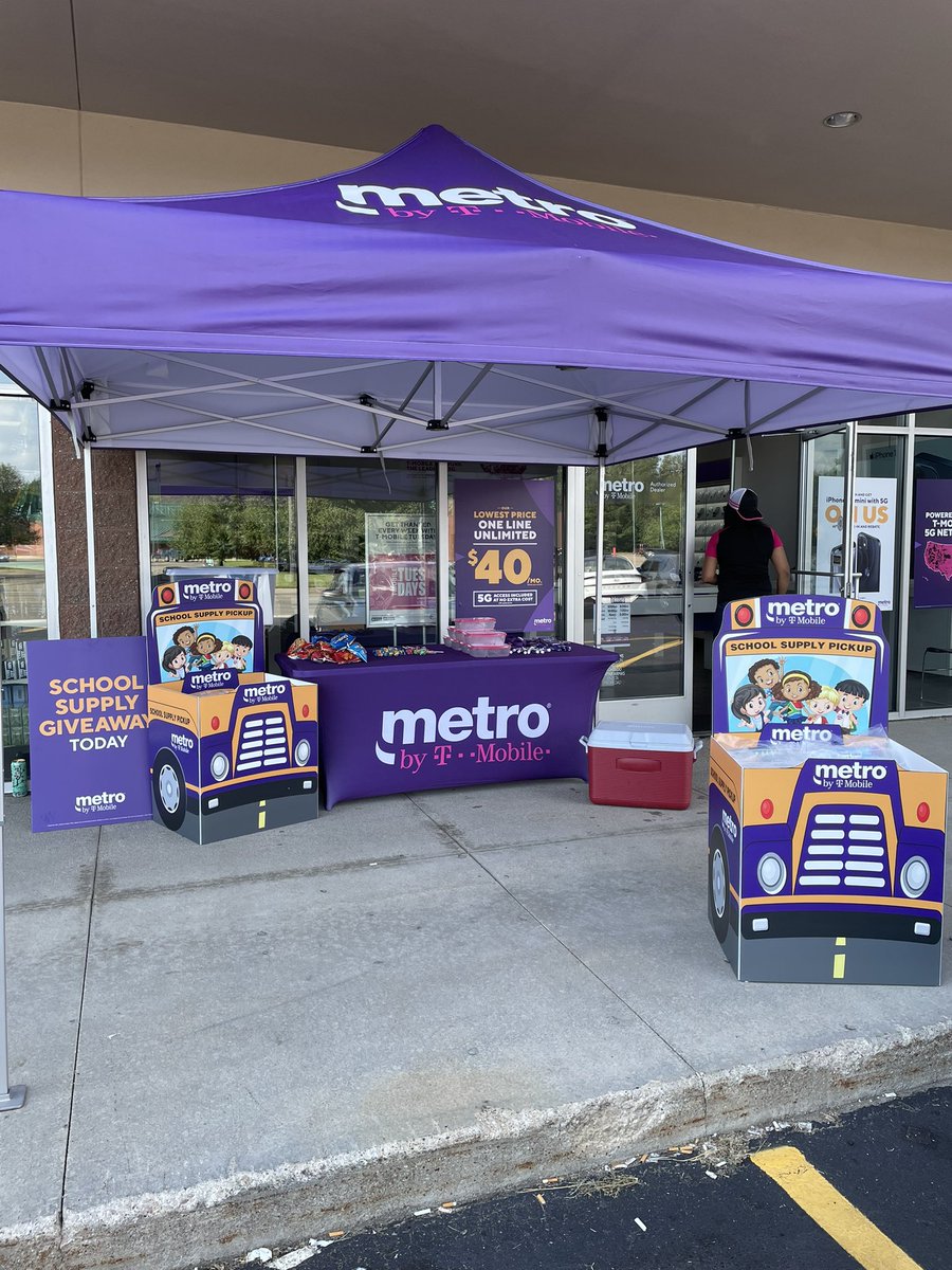 We are ready at 65 Douglas in Holland…school supplies, awesome deals, and one of the best teams around 💜@ksswinehart <a href="/5GReyes/">Gary Reyes</a> <a href="/WinstonAwadzi/">Winston Awadzi</a> <a href="/thayesnet/">Terry Hayes</a> <a href="/SteveGerevas/">Steve Gerevas</a> <a href="/LauraSzymkowiak/">Laura Szymkowiak</a>