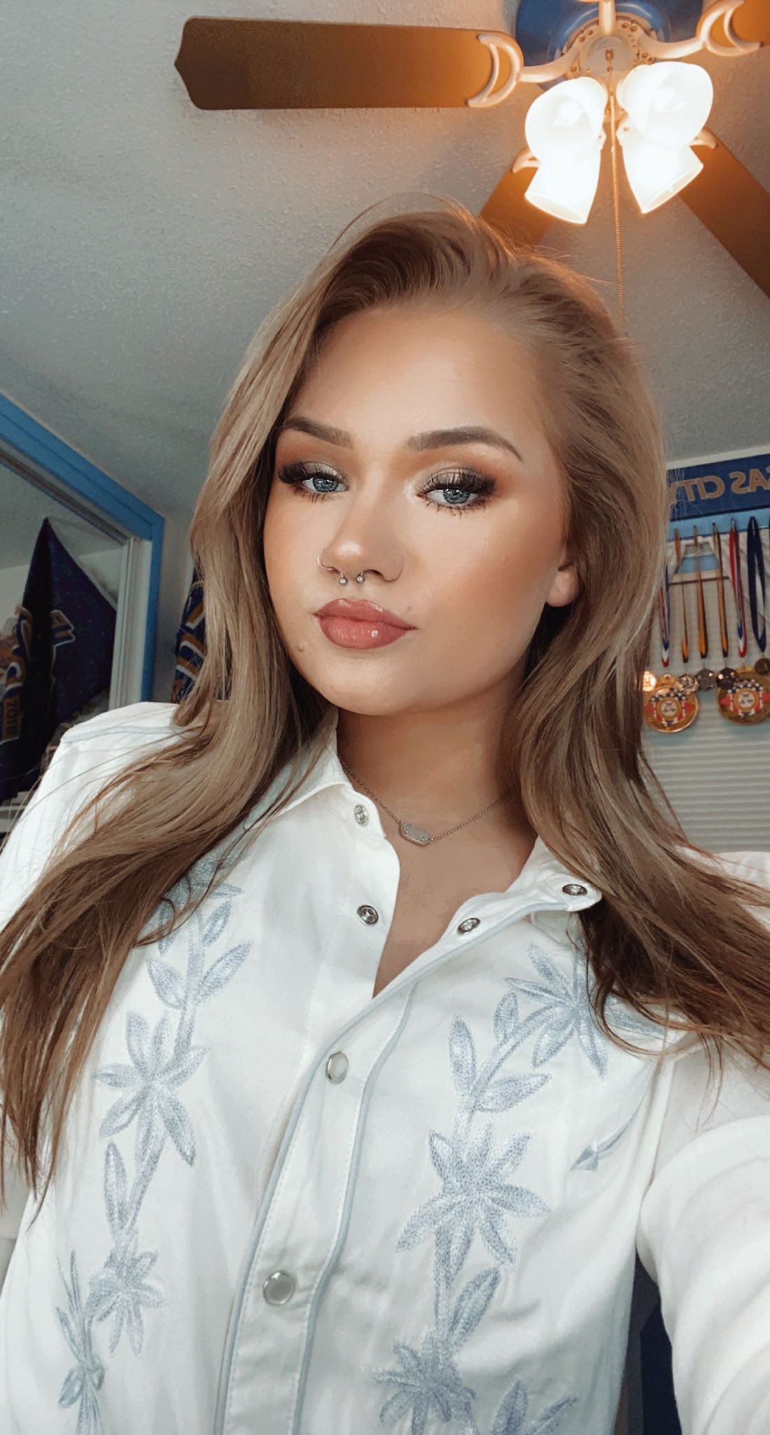 Harley King LA 1/5-1/15 on Twitter: "like c’mon i look 🔥 as a brunette