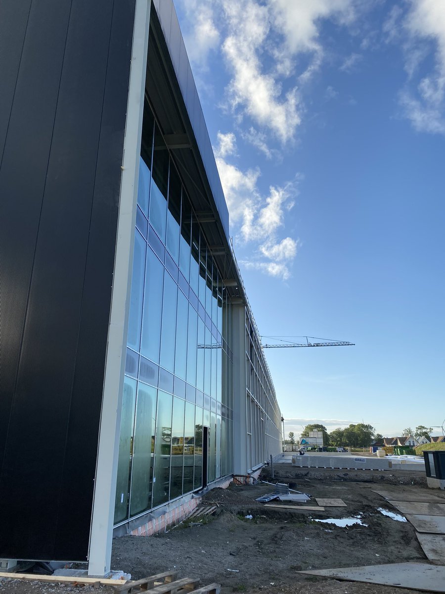 De bouw op BusinessPark Vredenburgh #Waddinxveen verloopt volgens planning. Verwachte oplevering 12-2021 #DCdeBurght #Logistics #logistiek #vastgoed #realestate dcdeburght.nl
