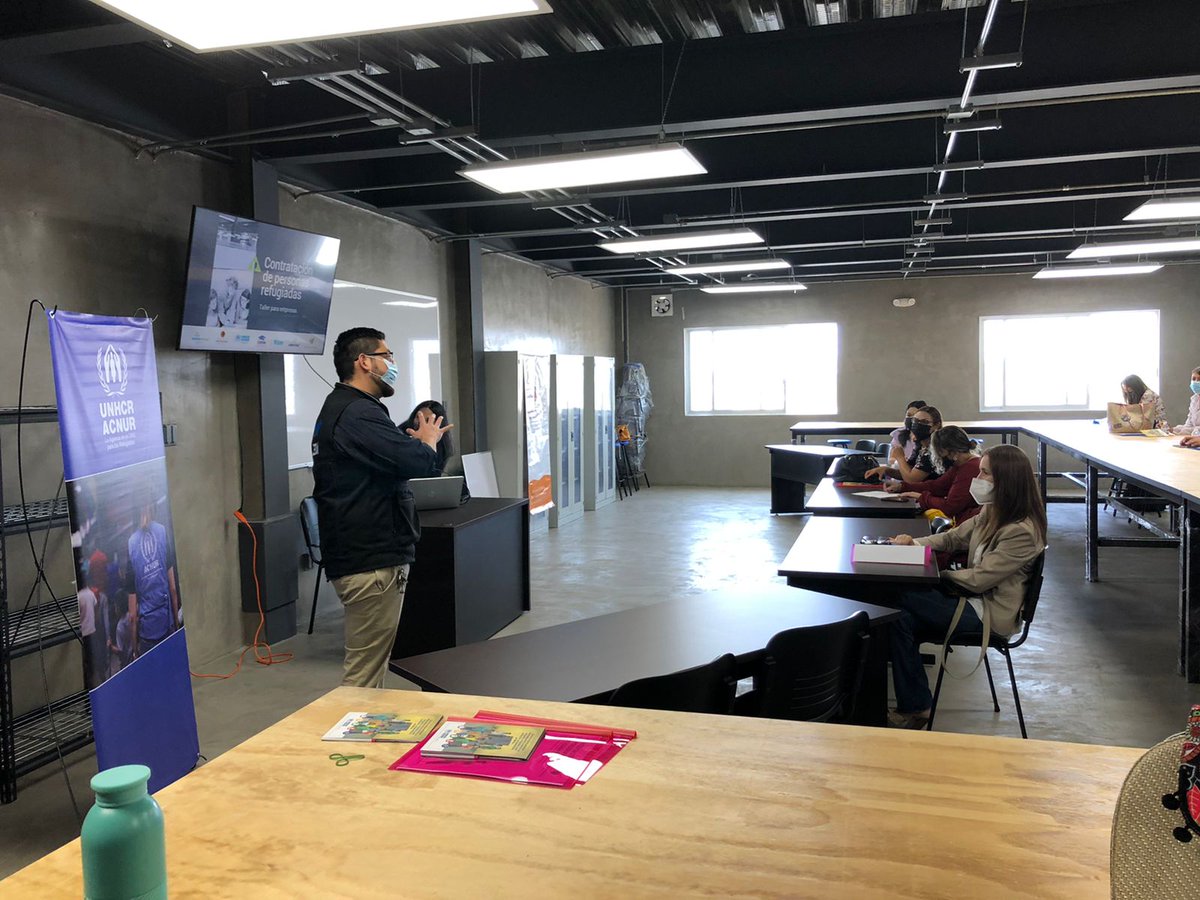 AcnurMexico's tweet photo. Gracias a las empresas en #Tijuana 🇲🇽 que se sumaron al taller sobre contratación de personas refugiadas. Este fue un paso clave para su inclusión al sector laboral.
#ConLosRefugiados #ConLasRefugiadas @RHospitalidadmx @AsylumAccessMX https://t.co/aP2Tvu3Jb8