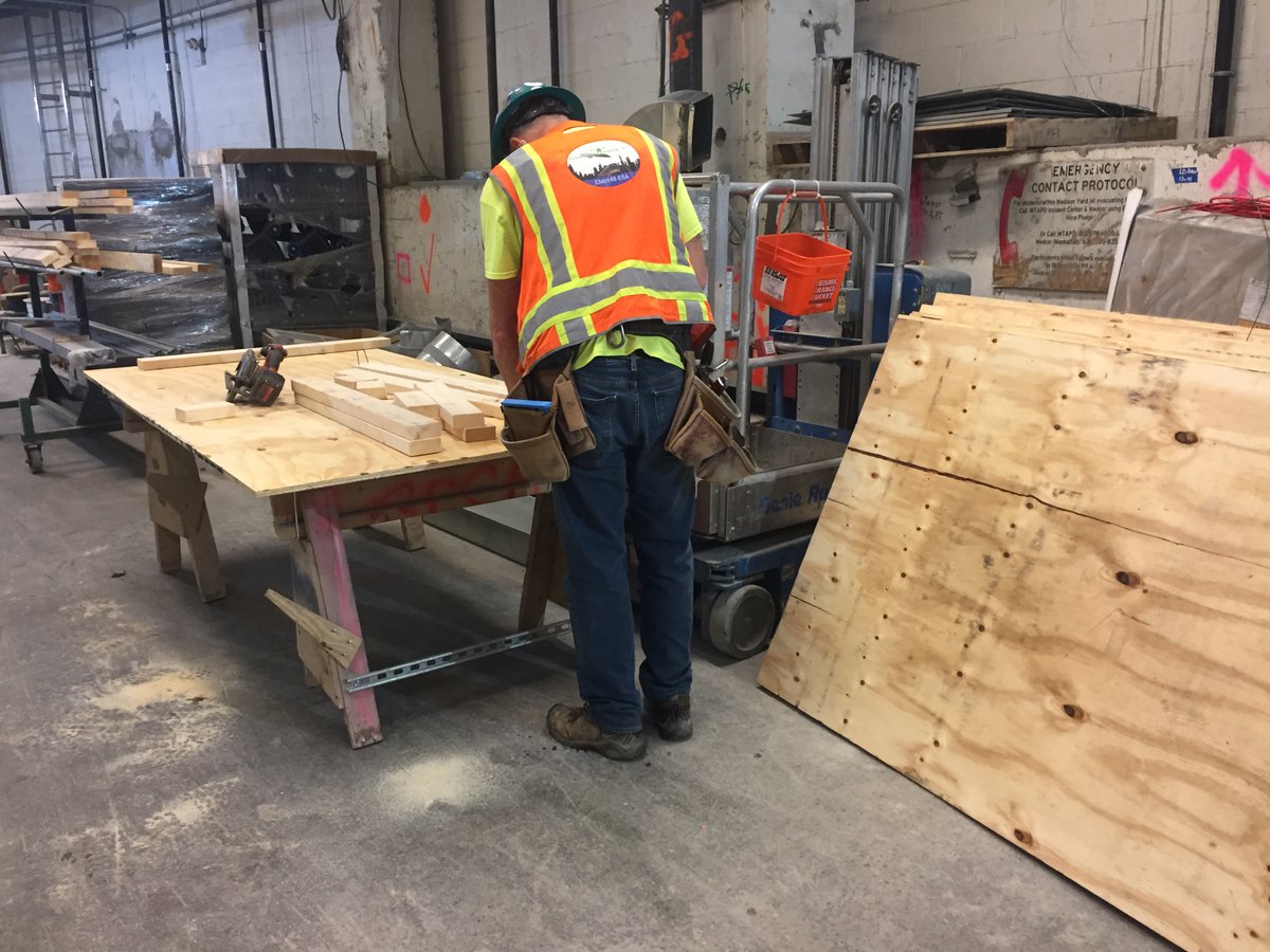 Click on the link below to see this week's construction progress photos with captions on Flickr! 🚧

flic.kr/s/aHsmWvGkWu

#EastSideAccess