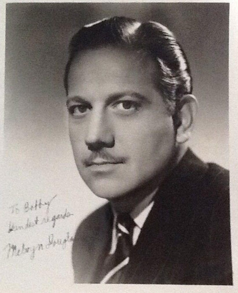 jaxbra's tweet photo. I like trying to find photos online that were used as set decor. I think I found this one!
#TCMParty #ThatUncertainFeeling https://t.co/qvEJ8638IF