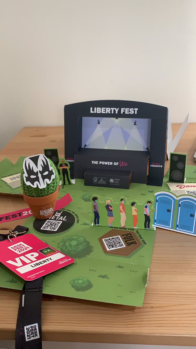 LibGreatwell's tweet photo. This has absolutely made my week!!  #DeskFest2021 🤘🏻🎸🎪 @DeskBuddyUK https://t.co/8UuWExzT6x