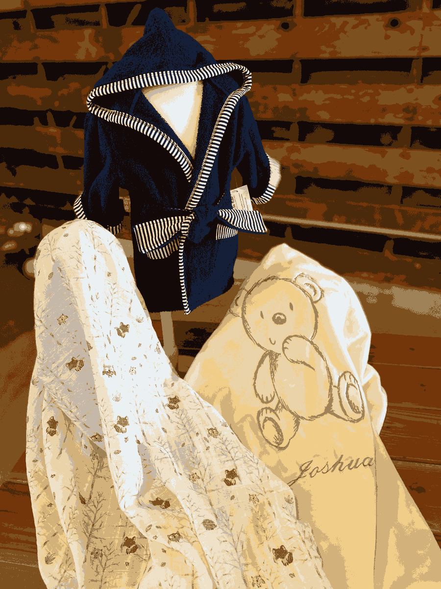 Whimsical_Charm's tweet photo. TGIF! Our Charm Collection is full of fun for everyone with monkeys, bears, elephants and more! What's your little one's favorite animal? Tell us in the comments below.
#WhimsicalCharm #TGIF #thankgoodnessitsfriday #CharmCollection #monkeys #bears #elephants #PalosVerdes #Carson https://t.co/sJ3i15h20C