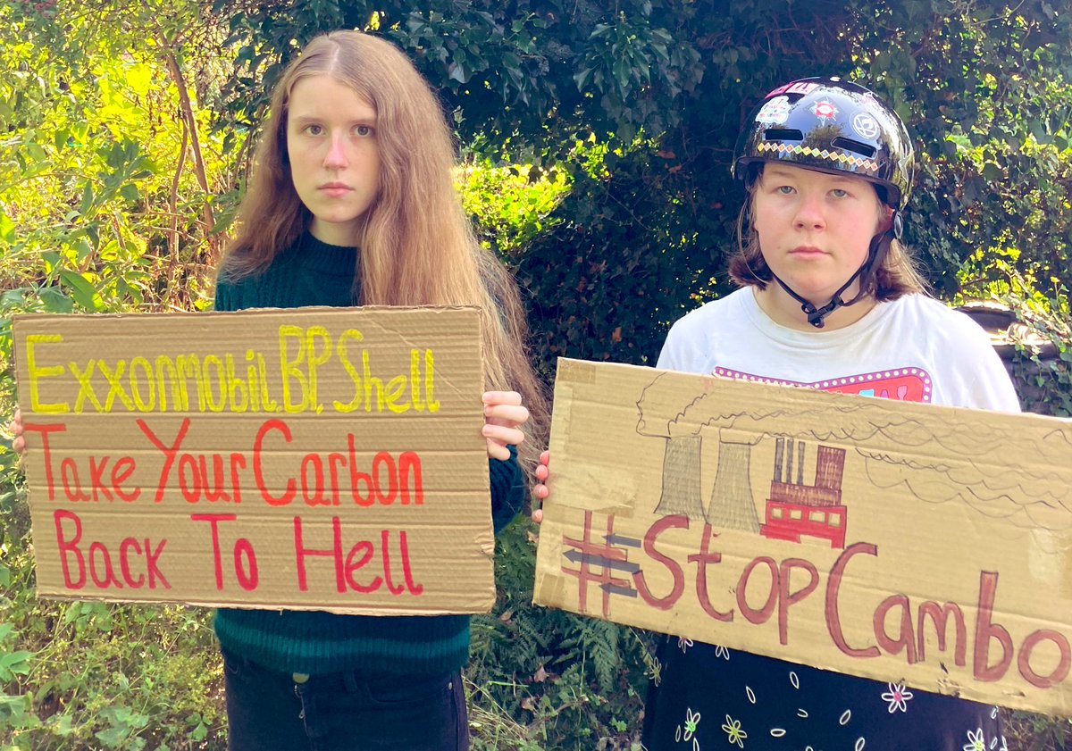 mum_pumpkin's tweet photo. Wk 132
#FridaysForFuture #ClimateStrike As dirty #Polluters profit from fuelling #ClimateCrisis it’s up to governments & leaders to stop them #NoMoreEmptyPromises #NoFutureInFossilFuels #PollutersOutPeopleIn #ClimateJustice #JustTransitionNow #FaceTheClimateEmergency #StopCambo https://t.co/K4H3KZrMPL
