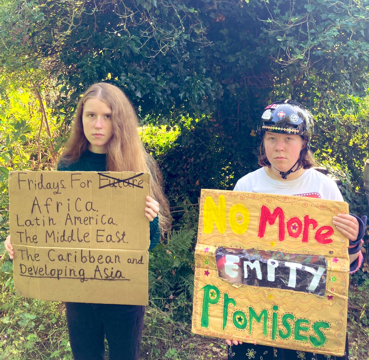 mum_pumpkin's tweet photo. Wk 132
#FridaysForFuture #ClimateStrike As dirty #Polluters profit from fuelling #ClimateCrisis it’s up to governments & leaders to stop them #NoMoreEmptyPromises #NoFutureInFossilFuels #PollutersOutPeopleIn #ClimateJustice #JustTransitionNow #FaceTheClimateEmergency #StopCambo https://t.co/K4H3KZrMPL