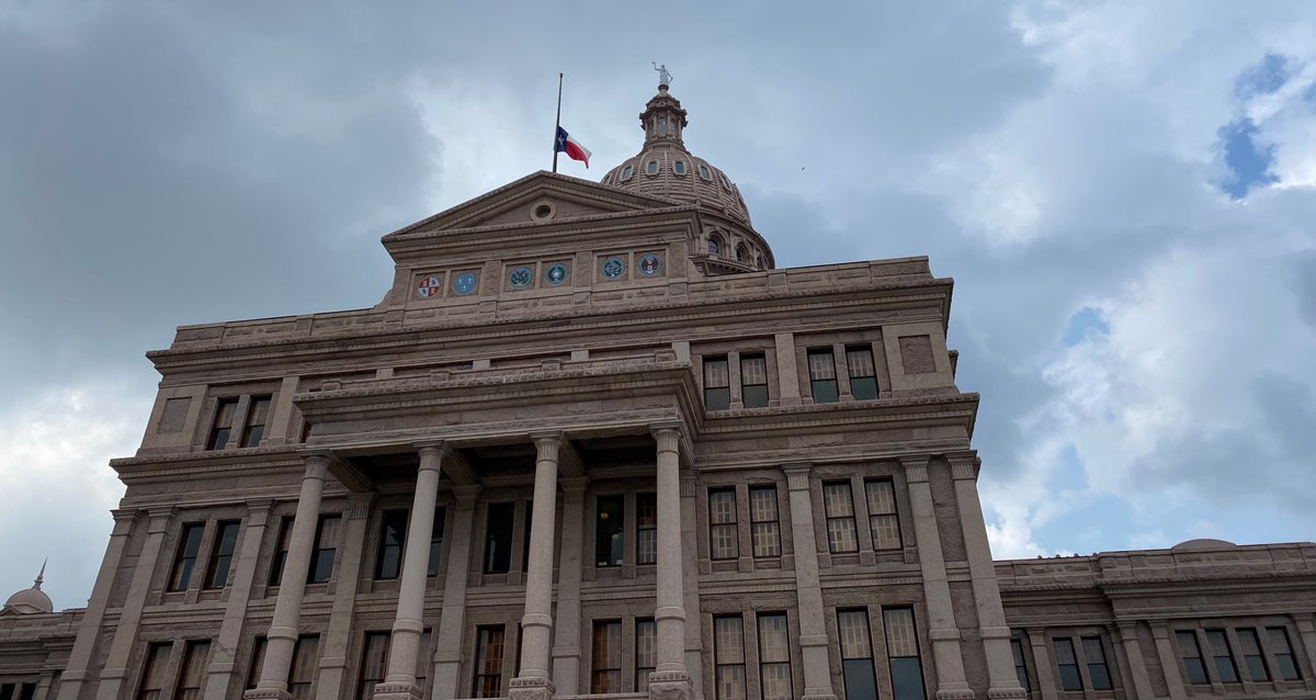 GregAbbott_TX's tweet image. I ordered flags to be lowered to half-staff to honor the U.S. service members killed in yesterday’s horrific attack in Kabul.

U.S. Marine David Lee Espinoza, a Laredo native, was one of the 13 service members killed.

He was 20 years old.

These heroes should never be forgotten.