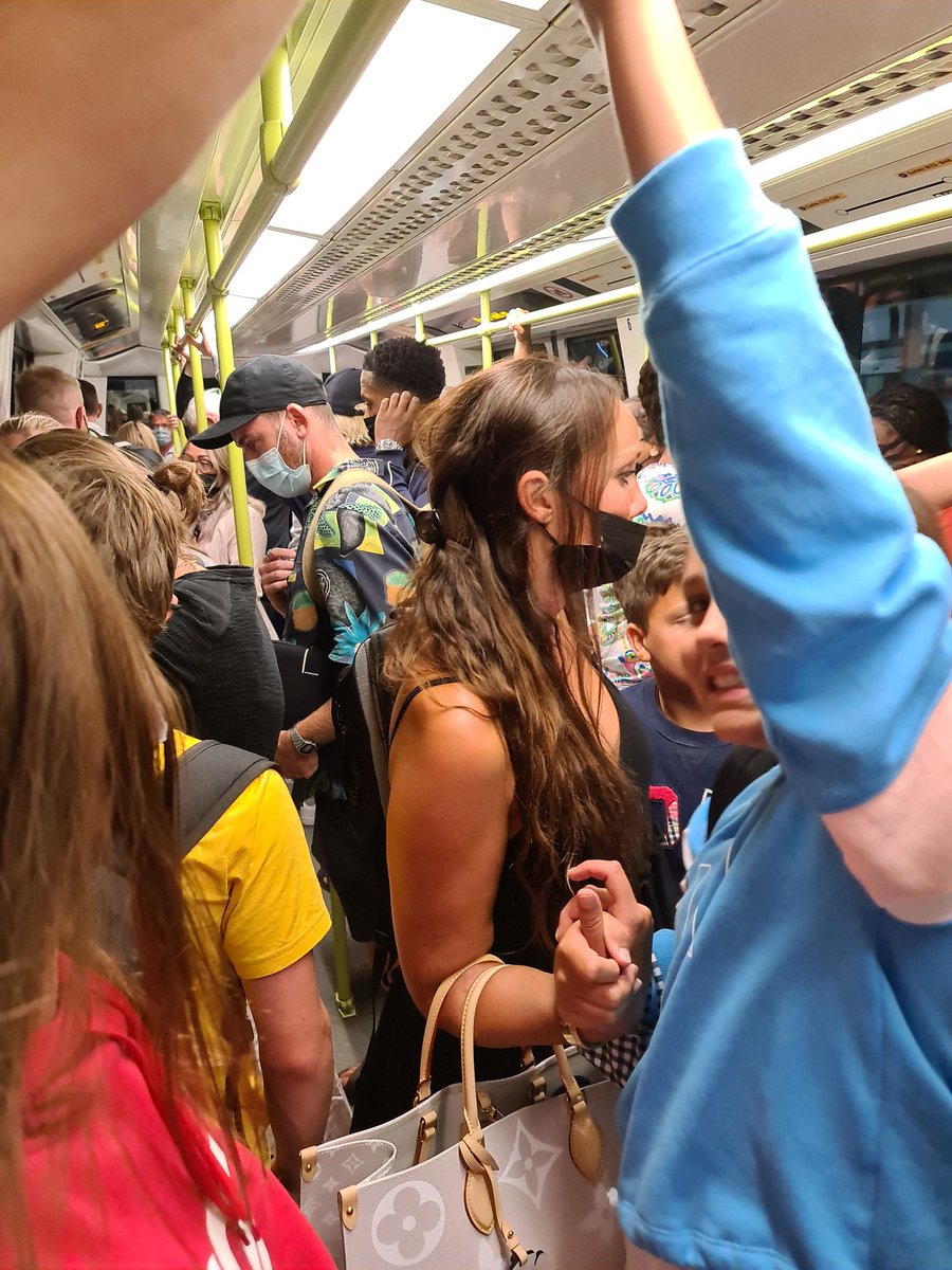 Aaron Brown tweet media