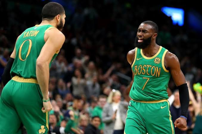 ELENCO DO BOSTON CELTICS DA NBATT:

@CelticsPlacar
@drikaaevarini
@CelticsNatiion
@ForcaJCeltics
@celtaco_
@MarcusSmartCor1
@DocRiversbrasil
@Gnomio04
@vifontanaa
@birdtomate
@celticseneba
@TatumNordestino
@scitlecnotsob
@Thiagovmatos
@WestbrokZueiro