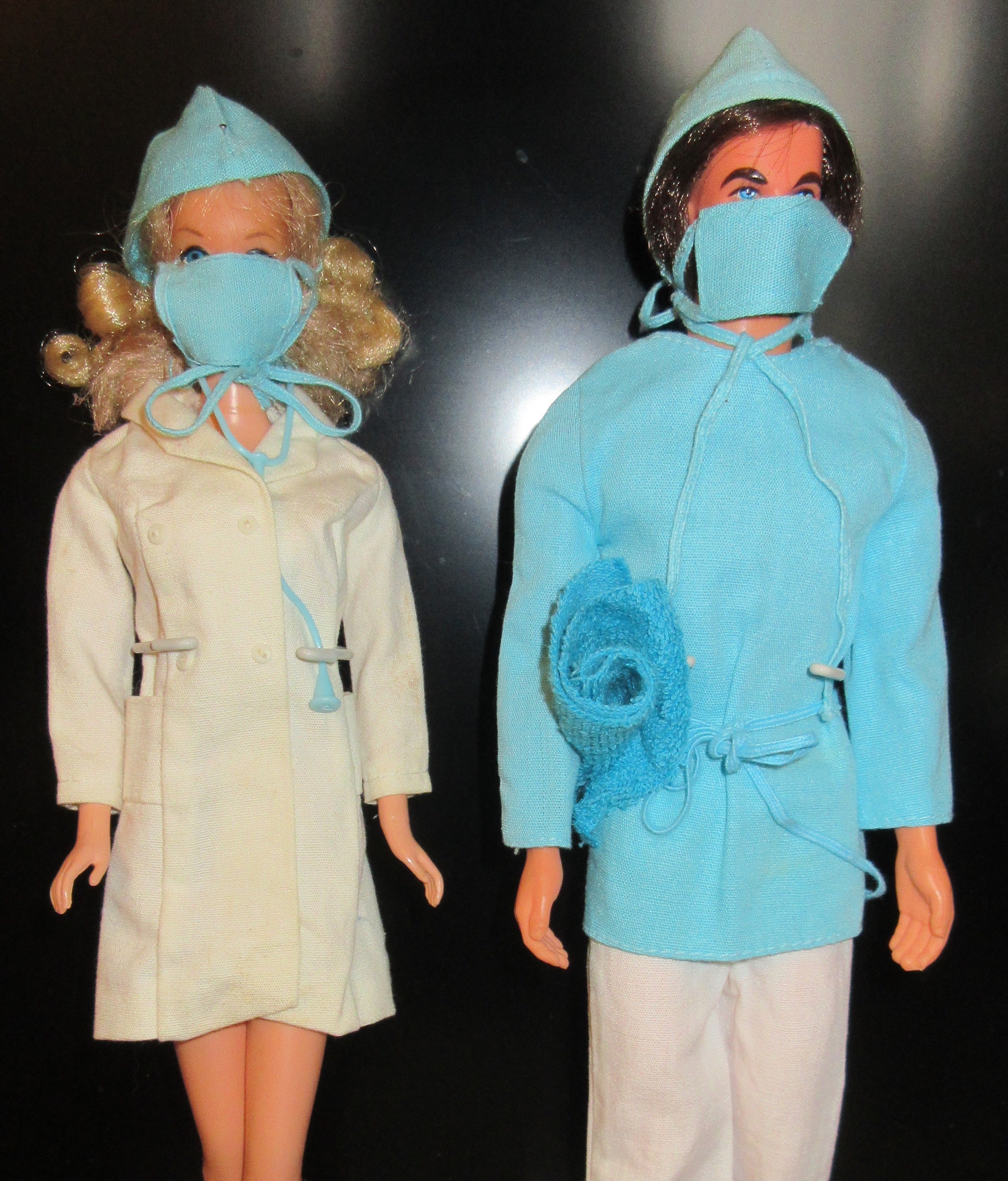 Barbie on Twitter: "Paging Barbie!🩺In 1973, #Barbie earned her diploma and a doctor for the first time. Now collectors can shop the landmark complete with crisp lab coat