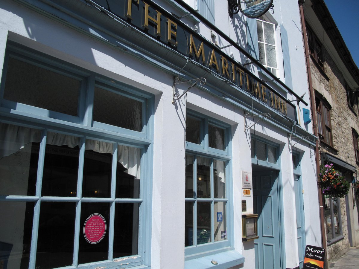 PinkPlaques's tweet image. Thank you to 'The Maritime Inn' at the Barbican facebook.com/TheMaritimeInn for hosting this Pink Plaque that has had quite a few laughs and double takes 🤣 Pink Plaques Sponsored by @mayflower400uk @plymouthcc @theboxplymouth  with additional funding @PlymCityCentre