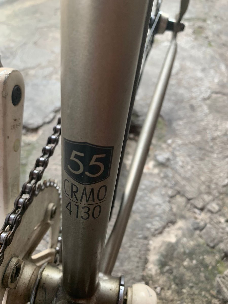 bbbbedul's tweet image. FORSALE!

Fullbike Pias Agra Size 55
Wheelset Araya TX-733
Hub Novatec
Pedal Brain
Toeclip &amp;amp; double strap no brand
Seatpost &amp;amp; saddle no brand
Stem Uno
Dropbar chrome no brand
Condition : 8/10
Location : Jakarta Barat
PRICE: 6.500.000 Negotiable 

#fnfjb @AlcatrazTrack