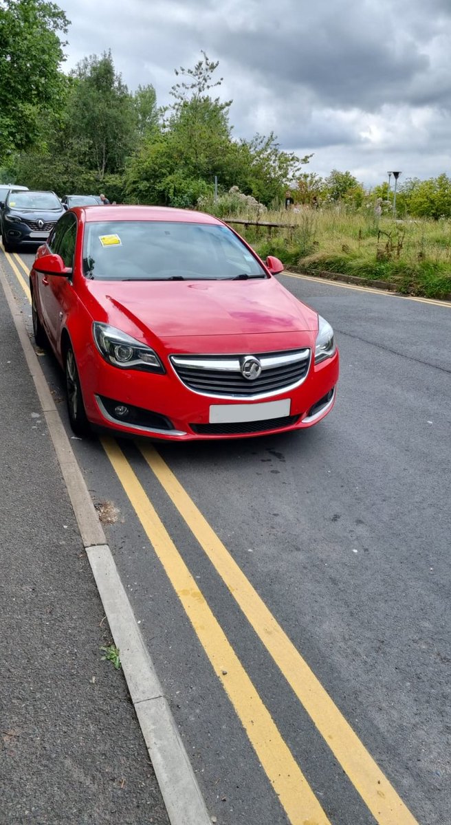 TelfordWrekin's tweet photo. With the promise of good weather and the balloon spectacle in the town park we expect to see more visitors to the area. Please park in the available car parks rather than on the restrictions. Car parks are a cheaper option to a parking fine.#telfcat #telfneo #telfenforce https://t.co/vtcO1GCO4l