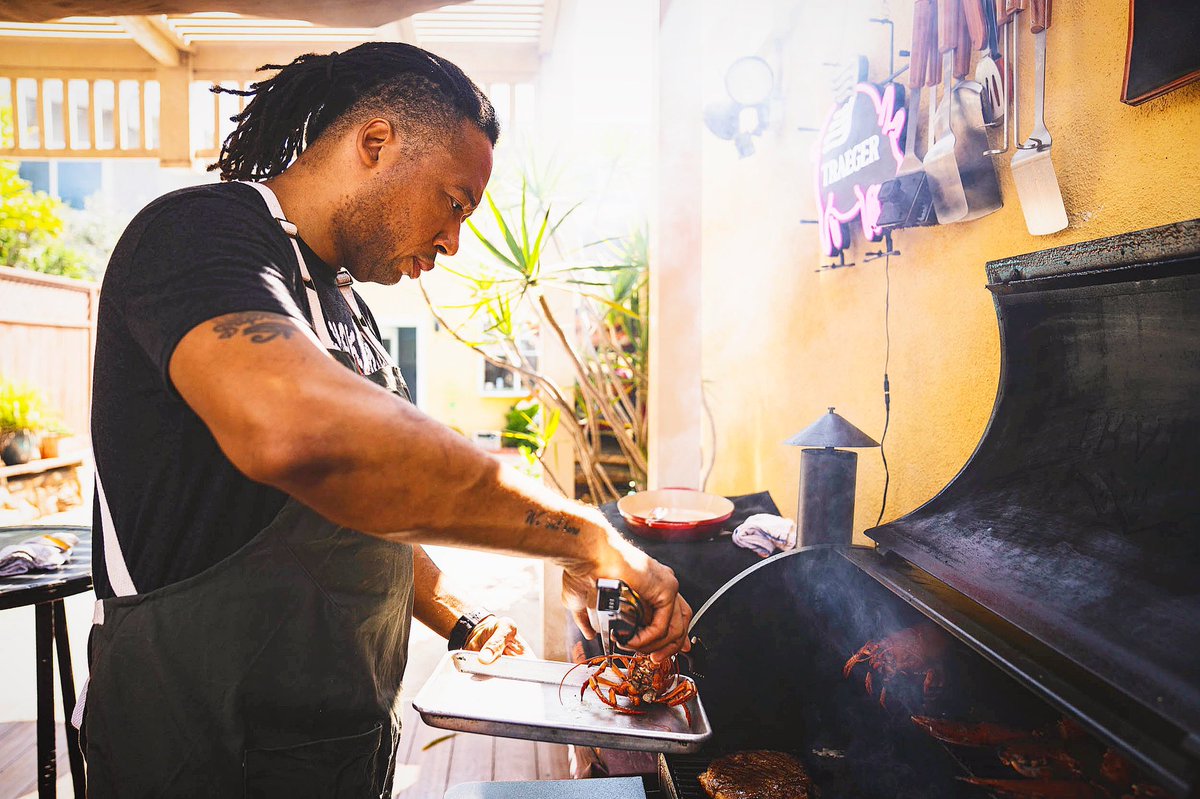ChefFullilove's tweet photo. It’s Friday who’s grilling this weekend? @traegergrills #FoodDoctor
#OutsidePapi
#SpecialEvents
#BestCateringCompany
#LACaterer
#IAmLegend
#WeOutHere #BarbaraJeanLA #DontPanicItsOrganic #imallthewayup #eatstrong #wolfpack #Cheflife #yeschef #ateamornoteam #NoQuestionWeInHere https://t.co/CwVqOnd2kD