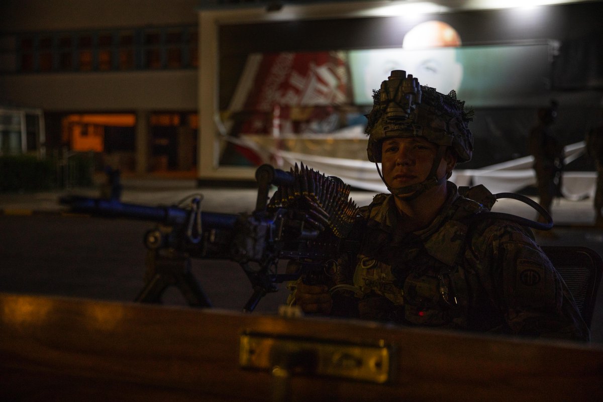 82ndABNDiv's tweet photo. Our #Paratroopers from 1st Brigade Combat Team, 82nd Airborne Division have worked diligently to ensure the security of Hamid Karzai International Airport in Kabul remains during a complex mission in #Afghanistan to ensure the safe evacuation of U.S., Afghan and Allied personnel. https://t.co/kyepc5VxBk