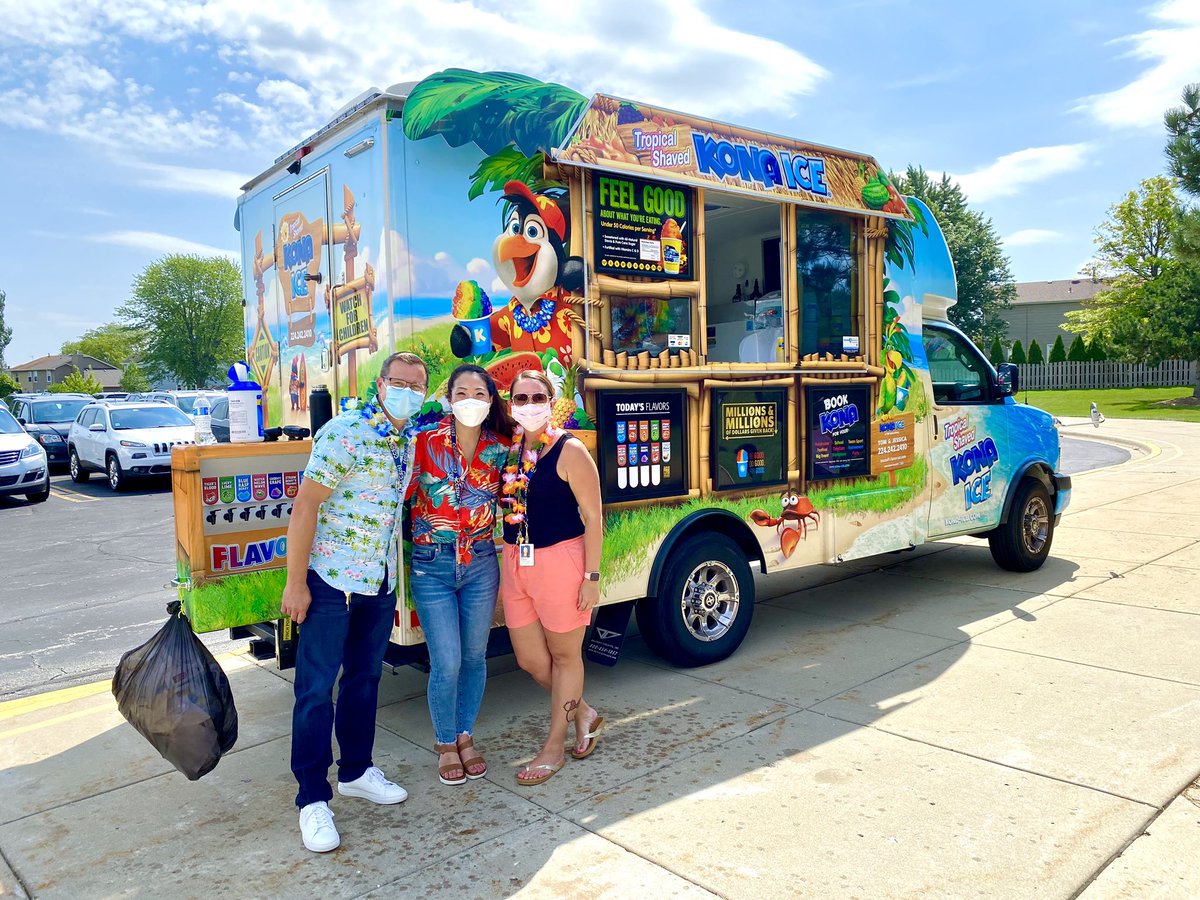 Nicole Yoon tweet media