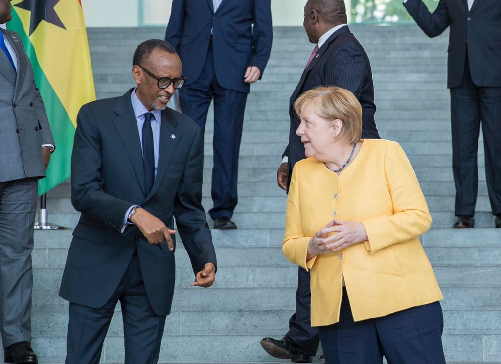 UrugwiroVillage's tweet photo. “Africa is open for business and productive investment and trade is the pathway to prosperity and stability.” President Kagame | #G20 Compact with Africa Investment Summit. To view photos https://t.co/MgoRuCt0DP https://t.co/lkRLSdyJrJ