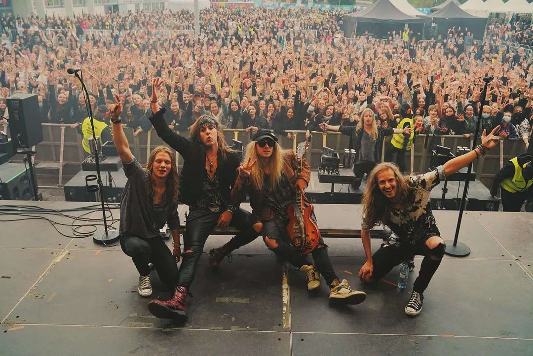What a blast! 🔥 Kiitos Tampere! (Find Hannes!)
📸: Rocktografia
#shirazlane <a href="/BlindChannelFIN/">Blind Channel</a> #TampereSoi #Hakametsä