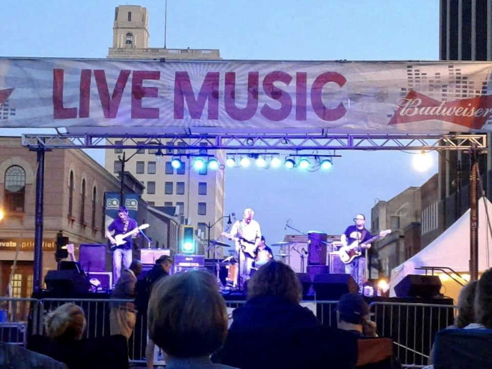 It’s a sunny, warm day just like an August BBQ should be! Come on down after 5pm for a bite, get your perfect spot to watch the bands, and listen to the cool blues into the gorgeous night 😎🌙 #maryjocurryblues #joemossband #anapopovic