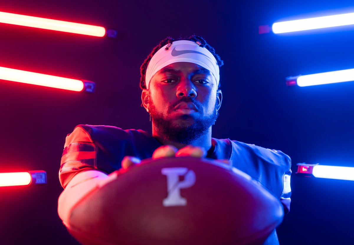 PennFB's tweet photo. 🔴🔵

#UPrising x #FightOnPenn https://t.co/9ND2PJDVrh