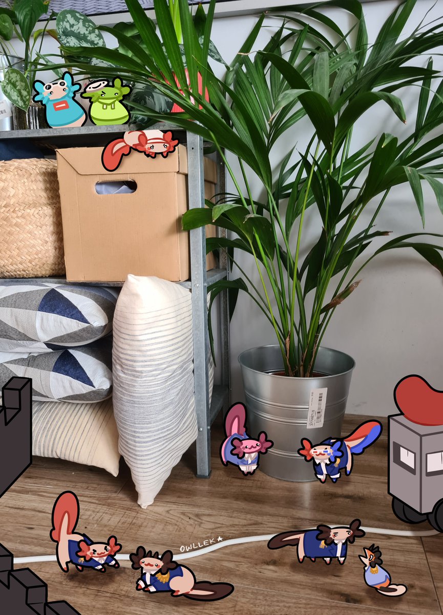 OwllekArt's tweet image. they bring more friends, and look at their cute little clothes

#dsmpfanart #dreamsmpfanart