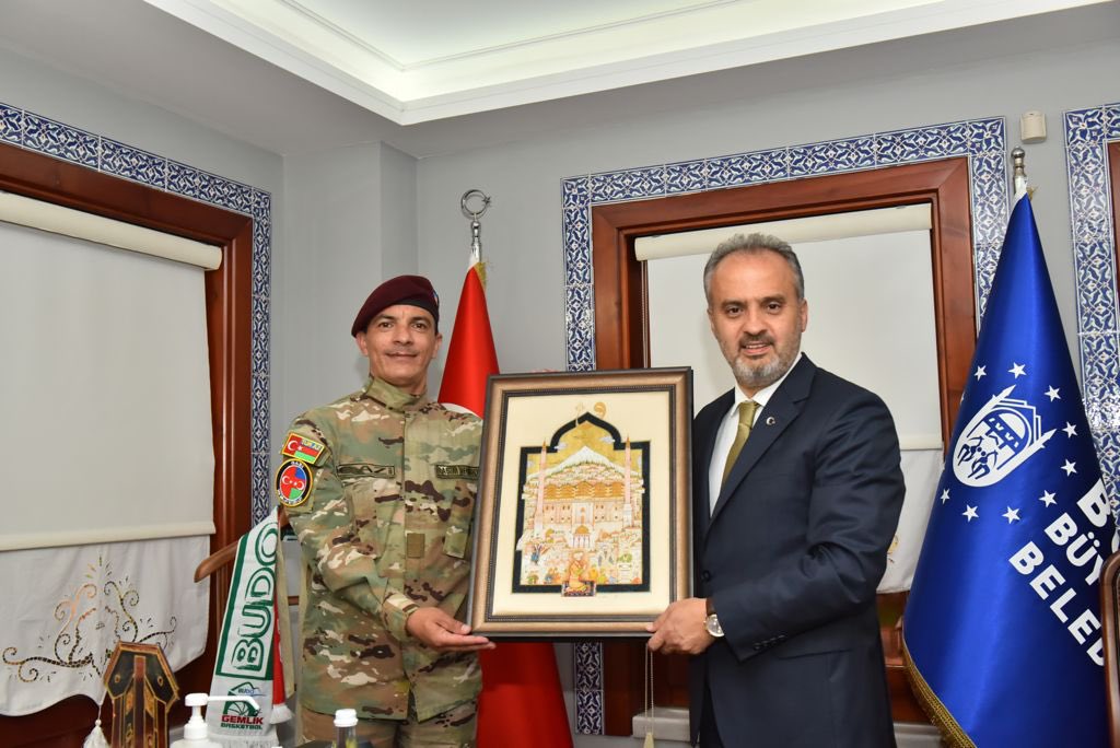 Alinur Aktaş
