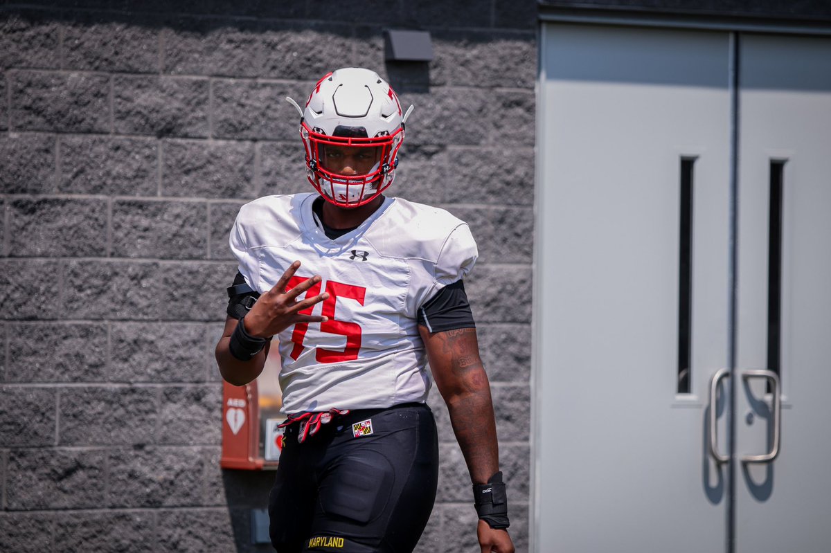 tankfiveO's tweet image. standing on 🔟 neighborhood hero .. #TBIA