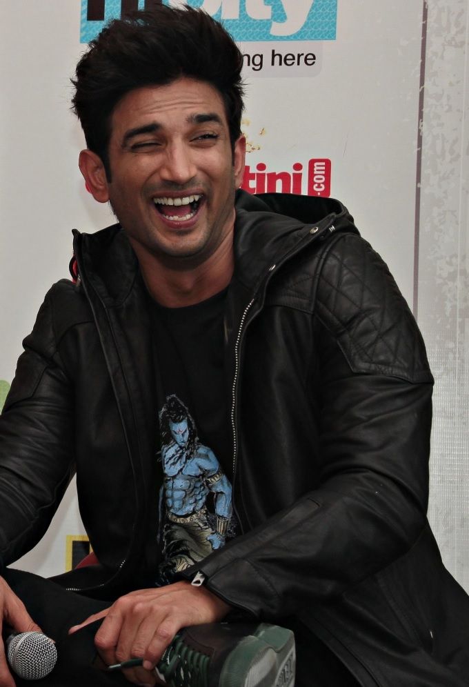 its_krutika's tweet photo. Sushant has printed his hand drawn sketch of Lord Shiva on this T-Shirt.

.@itsSSR 🦋💎💫
#SushantSinghRajput https://t.co/saw8faeUsf
