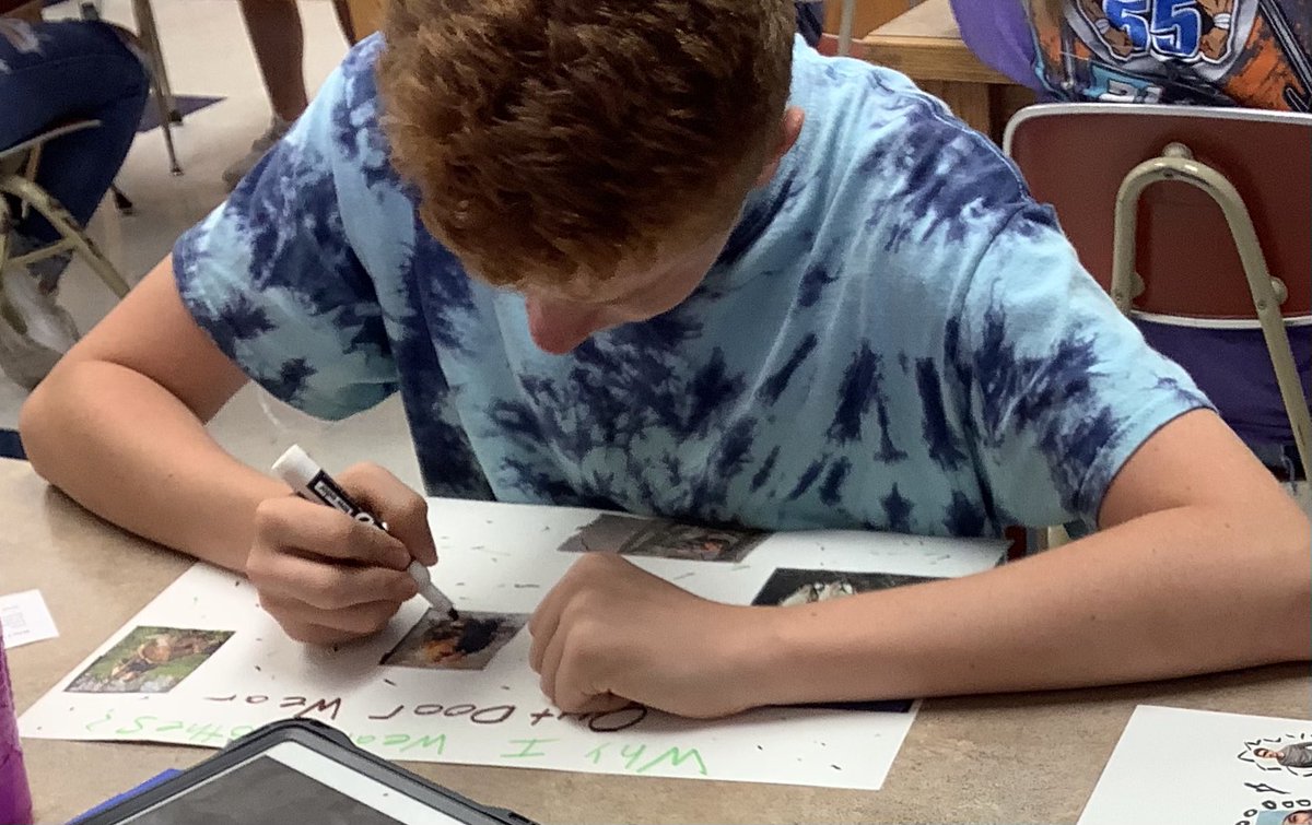 MrsYzar's tweet image. Intro. students depicting reasons why people choose the clothes they do...

Markers and scissors and magazines provide a pleasant change of pace!!

#ksfcsed #clothingchoices #functionoverform