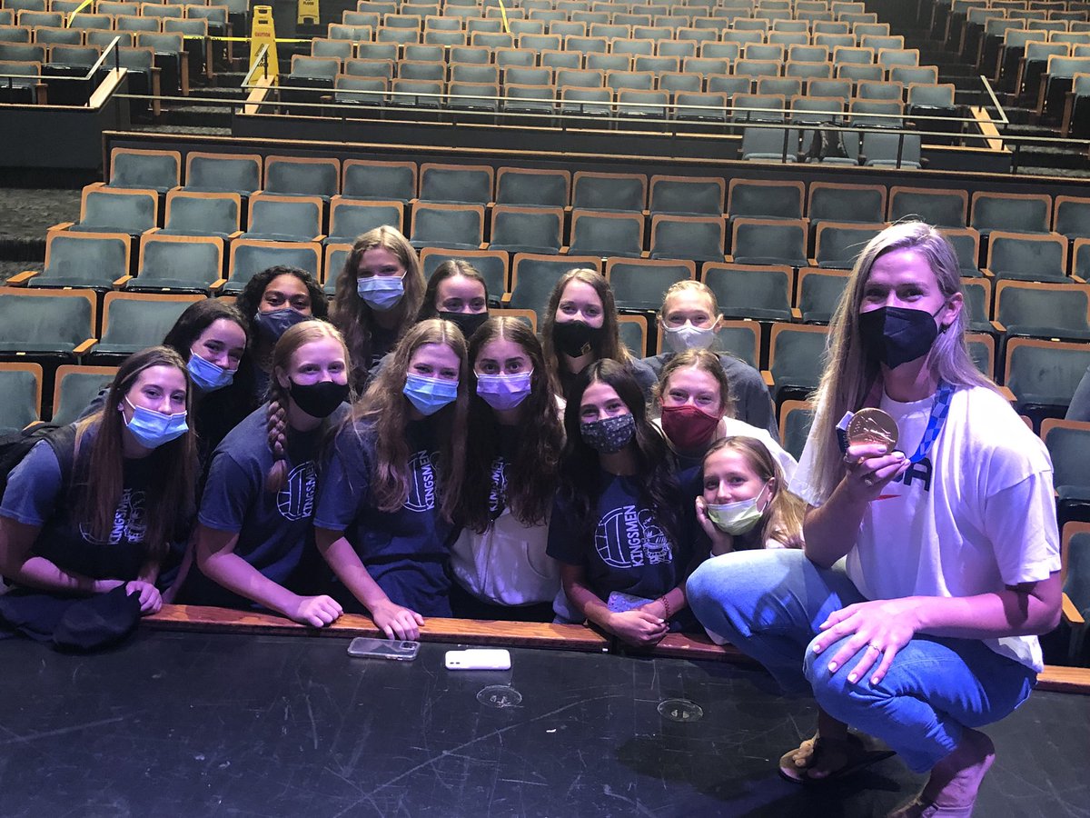 Thank you <a href="/annie_drews/">Annie Drews</a>! We loved talking with you today! ❤️🤍💙