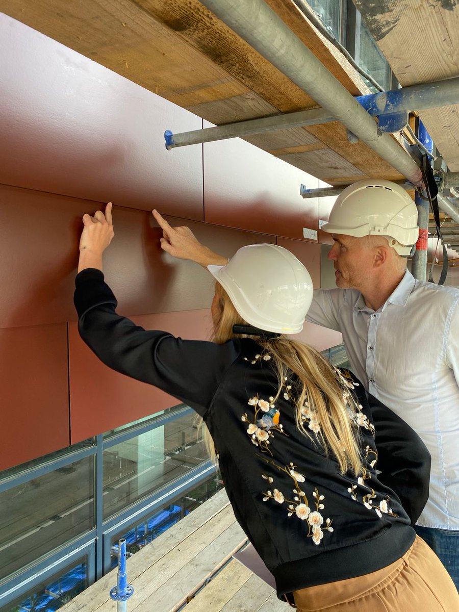 BArchitecten's tweet photo. De nieuwe circulaire gevel voor het Mundus College in Amsterdam vordert snel. Kijk voor meer info op onze bouwblog. https://t.co/kxNlIi9TEN https://t.co/S80dbtTBJO