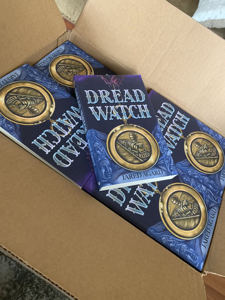 JaredAgard's tweet image. Look what just showed up! #writerslift #writerslife #WritingCommunity #mglit #DebutRelease