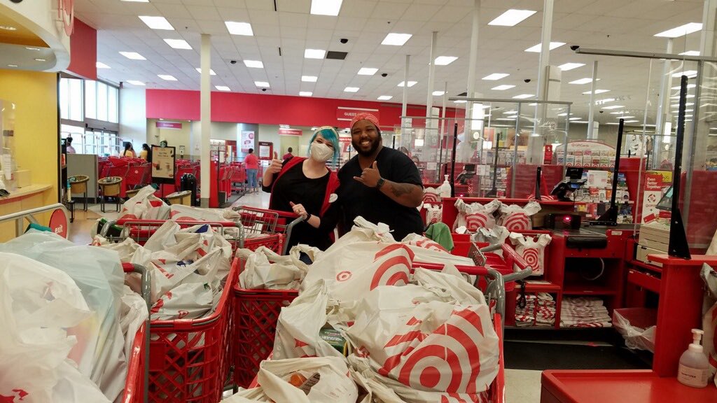 Christian McPherson (@cnwm_target) on Twitter photo Not only does <a href="/SmileMoreMP/">Smile More Meal Prep</a> make delicious food for us, they also give back to our community in big ways. We are happy to help them serve and bring joy to Fort Wayne for #stuffyourbackpack tomorrow! 🤩<a href="/veramay11/">April Bengert</a> <a href="/PetersenThomasH/">Thomas Petersen</a> <a href="/gastly_girl/">josie ♥</a> <a href="/ChantyleB/">Chantyle Beason</a> Not only does <a href="/SmileMoreMP/">Smile More Meal Prep</a> make delicious food for us, they also give back to our community in big ways. We are happy to help them serve and bring joy to Fort Wayne for #stuffyourbackpack tomorrow! 🤩<a href="/veramay11/">April Bengert</a> <a href="/PetersenThomasH/">Thomas Petersen</a> <a href="/gastly_girl/">josie ♥</a> <a href="/ChantyleB/">Chantyle Beason</a>