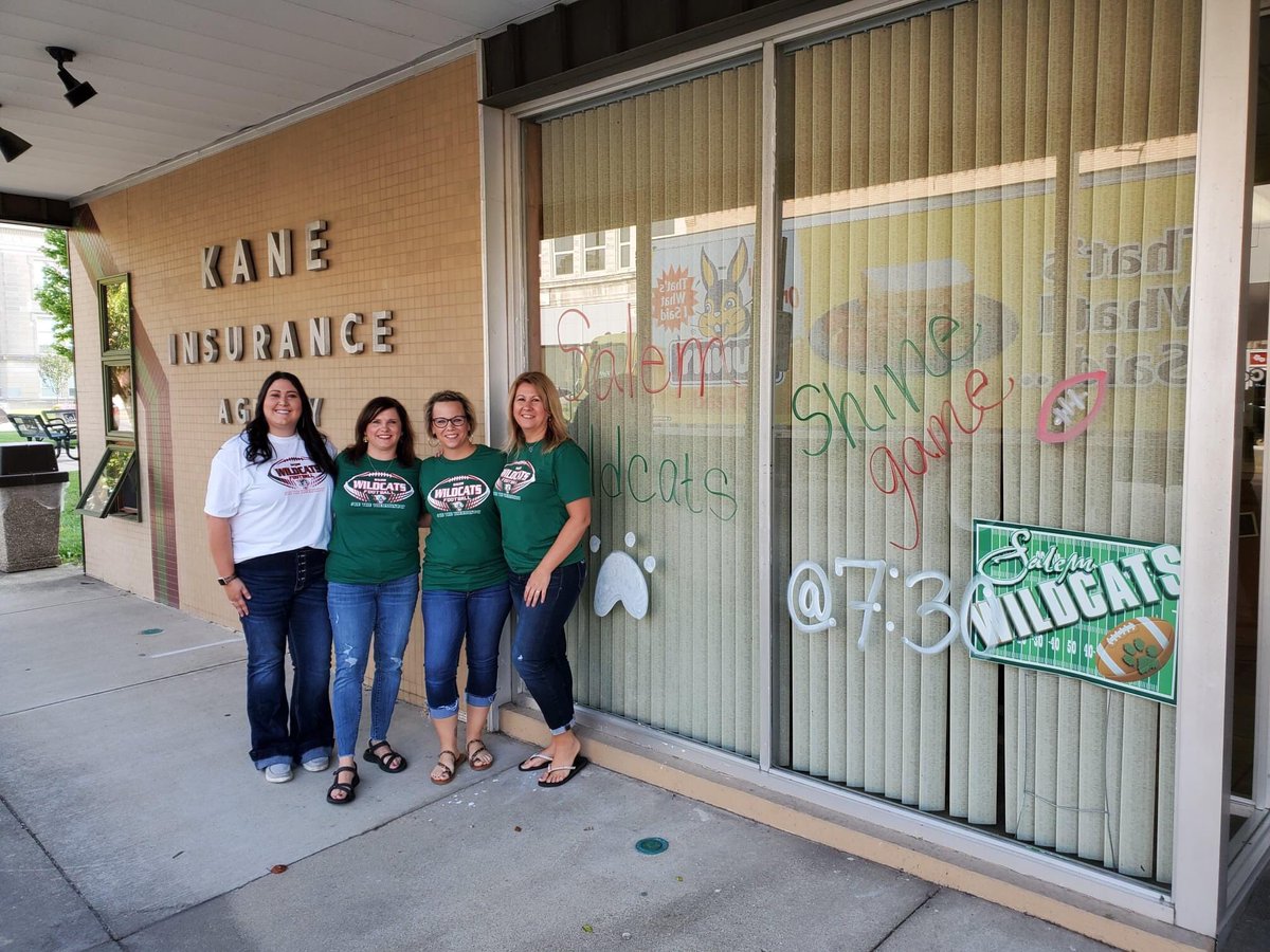 InsuranceKane's tweet photo. Tonight is the night - the Shrine Game is here!! Come out and support the Wildcats as they take on the Orphans! Game time is 7:30 🐾❤️💚🏈📣💚❤️🐾 LETS GO CATS!  #SalemWildcatPride  #BeTheThermostat https://t.co/scQtAbW0db